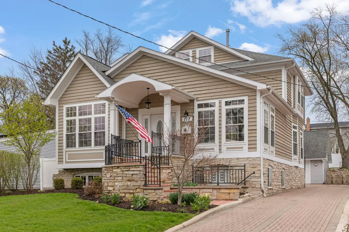 117 N Park Boulevard, Glen Ellyn, IL 60137 - #1