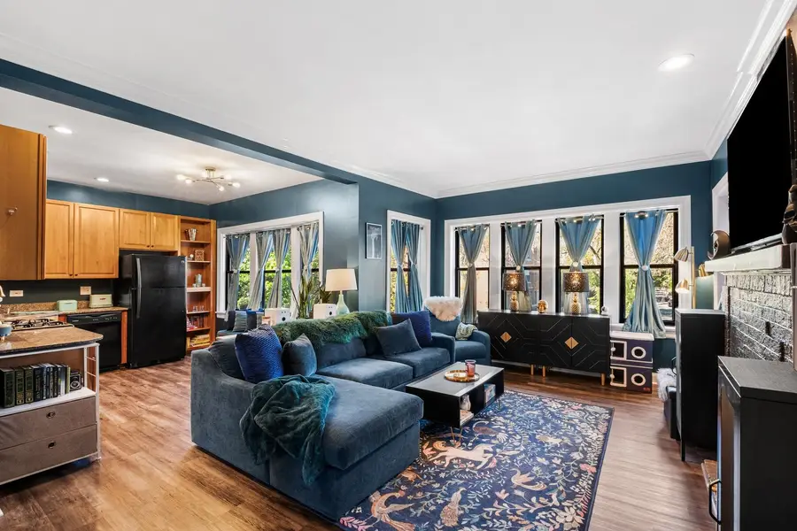 4027 N Southport Avenue #2, Chicago, IL 60613 - #3