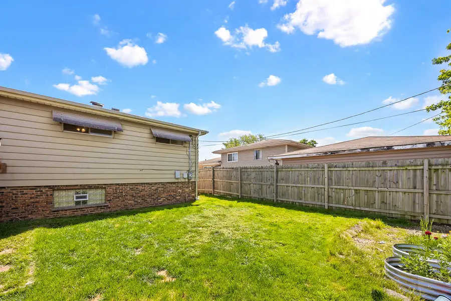 16466 Terry Lane, Oak Forest, IL 60452 - #2