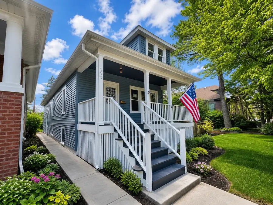 9021 Grant Avenue, Brookfield, IL 60513 - #2