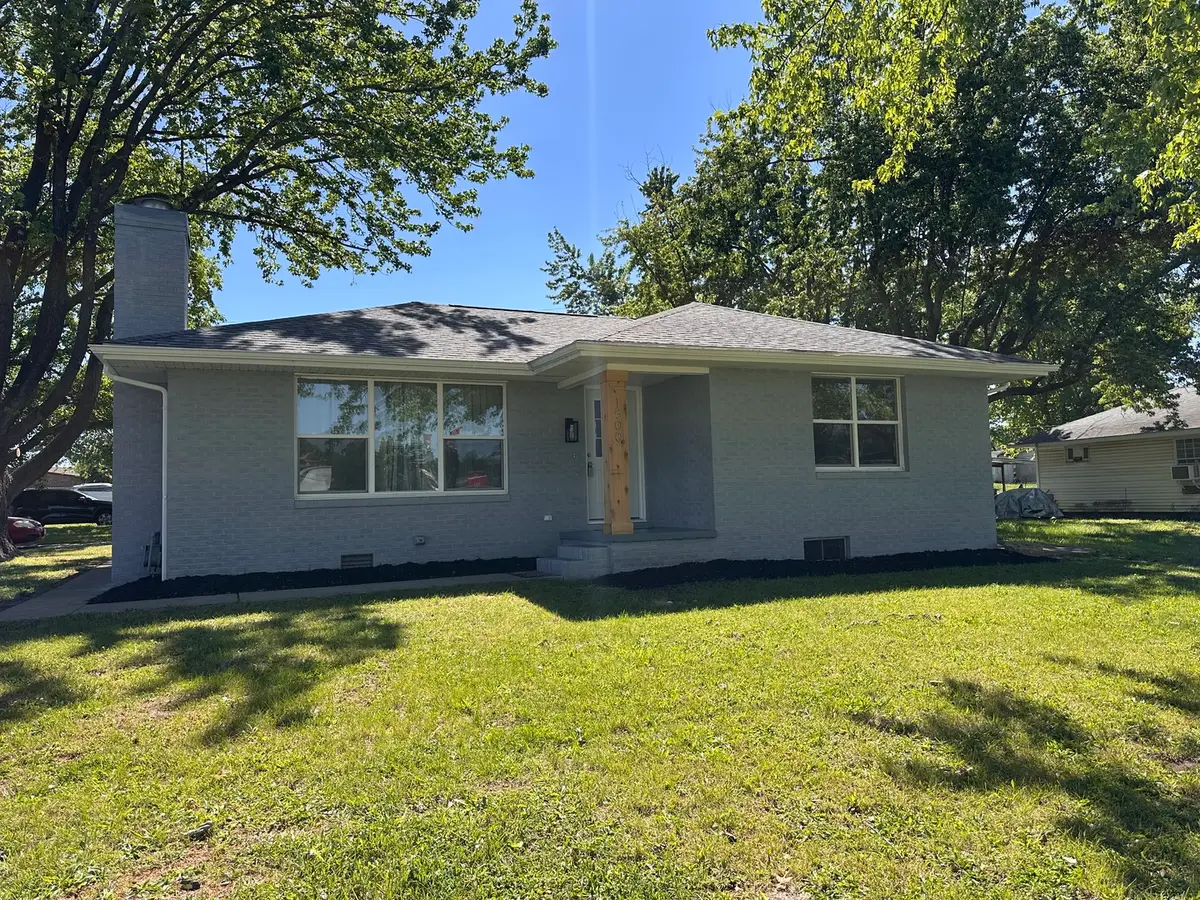 1500 S 14th Street, Herrin, IL 62948 - #1