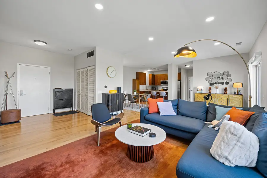 1155 W Roosevelt Road #506, Chicago, IL 60608 - #2