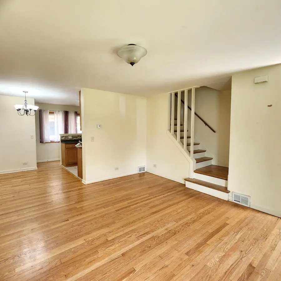 1462 Willow Avenue, Des Plaines, IL 60016 - #3