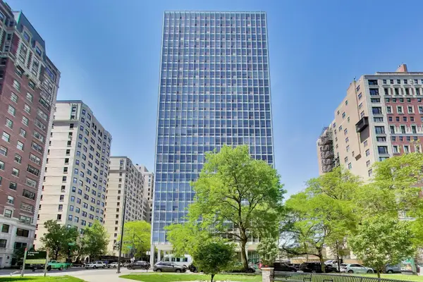 2400 N Lakeview Avenue #808, Chicago, IL 60614