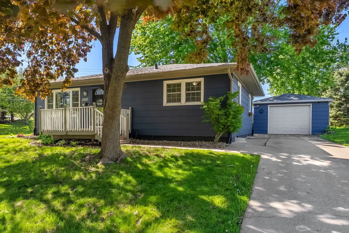 2707 Grove Street, Davenport, IA 52804 - #1