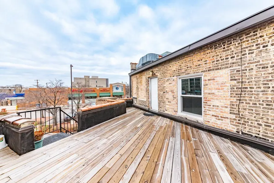 Address Withheld By Seller, Chicago, IL 60618 - #2