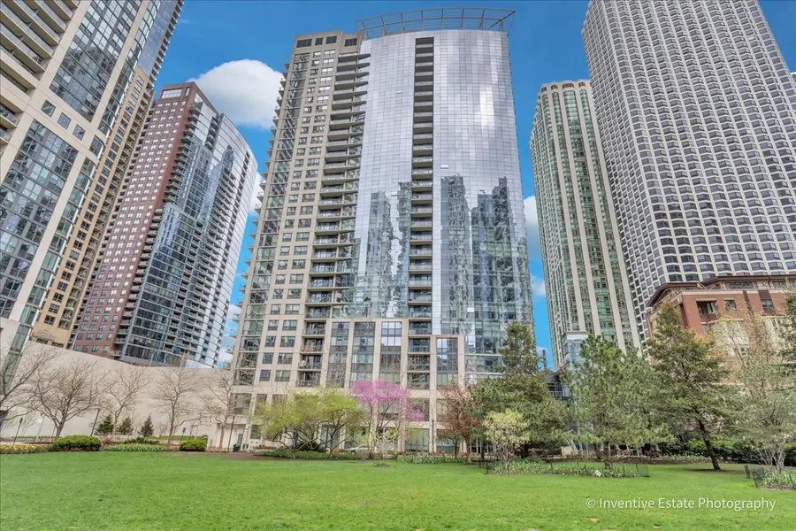201 N Westshore Drive #1006, Chicago, IL 60601 - #2