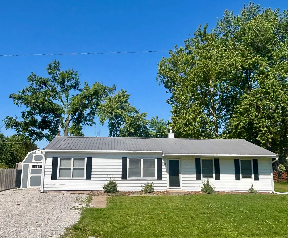 805 N Reel Street, Salem, IL 62881 - #1
