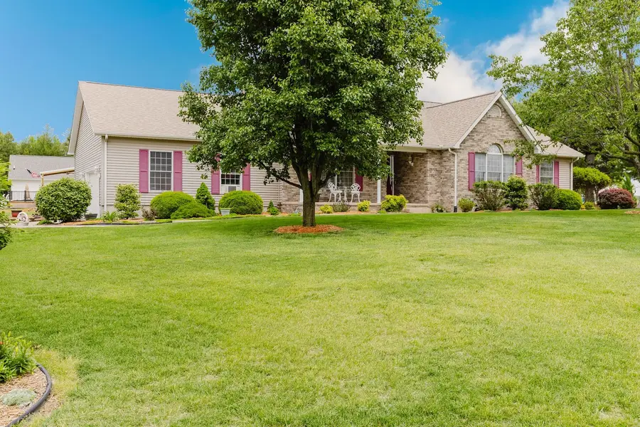 15136 Eastland Road, Marion, IL 62959 - #3