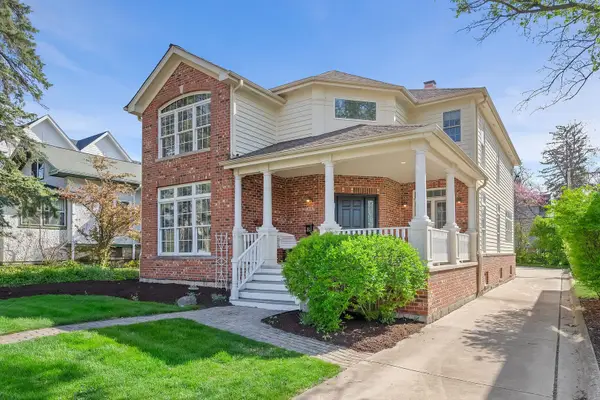 4829 Linscott Avenue, Downers Grove, IL 60515