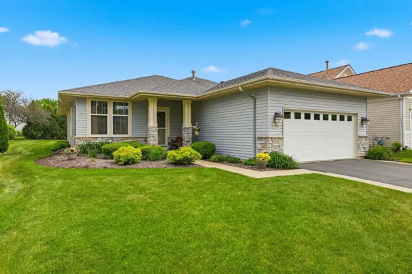 12992 Applewood Drive, Huntley, IL 60142