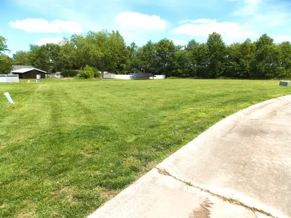 4 Coronado Drive, Centralia, IL 62801