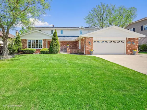 6457 Rodgers Drive, Willowbrook, IL 60527
