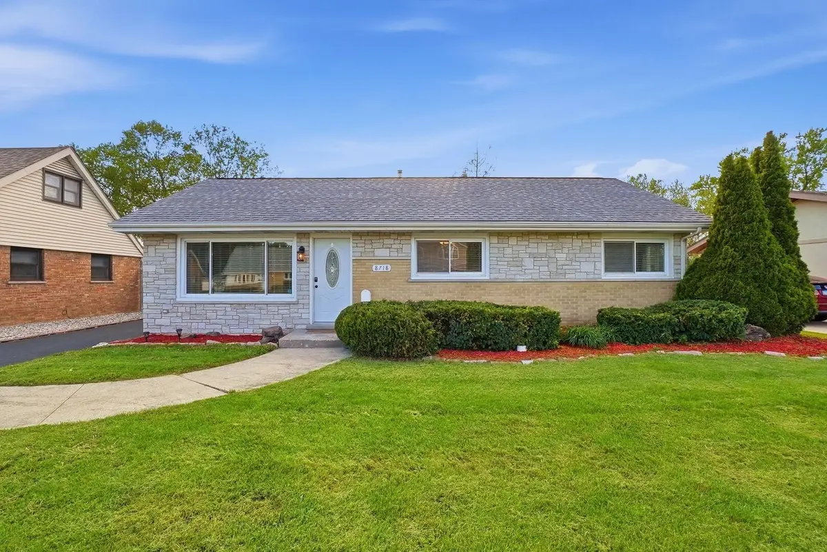 8718 Cranbrook Lane, Bridgeview, IL 60455 - #1
