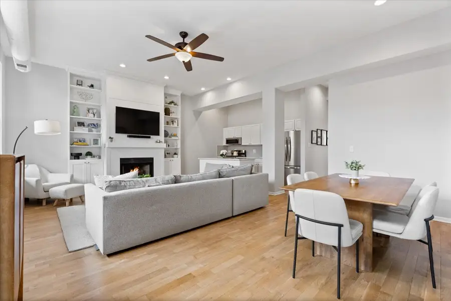 2512 N Bosworth Avenue #208, Chicago, IL 60614 - #3