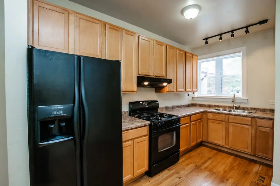 10433 S Corliss Avenue, Chicago, IL 60628 - #3
