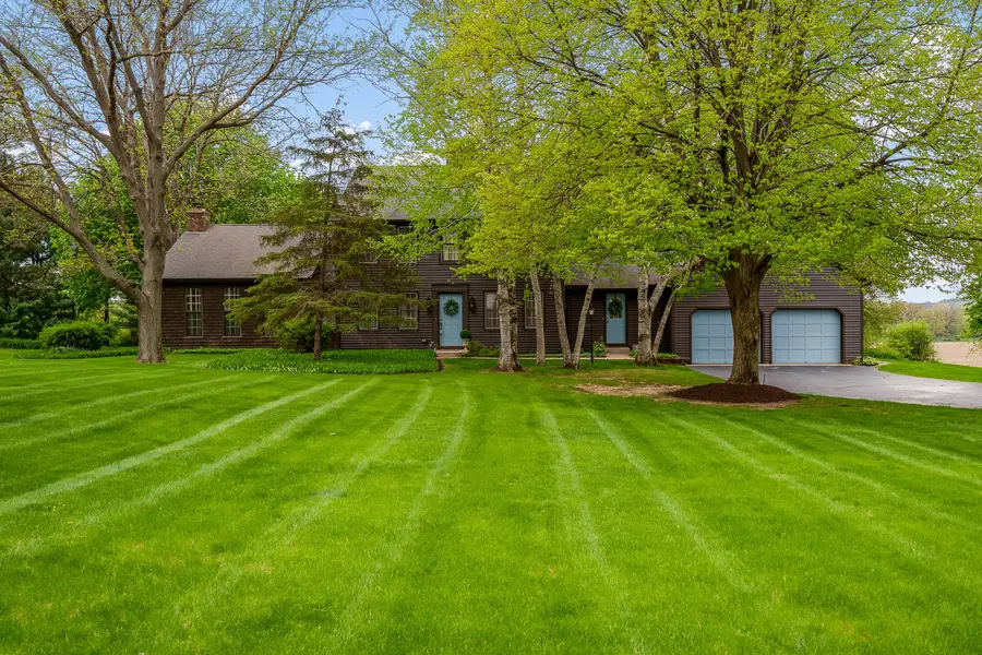 10562 Town Hall Road, Belvidere, IL 61008 - #2