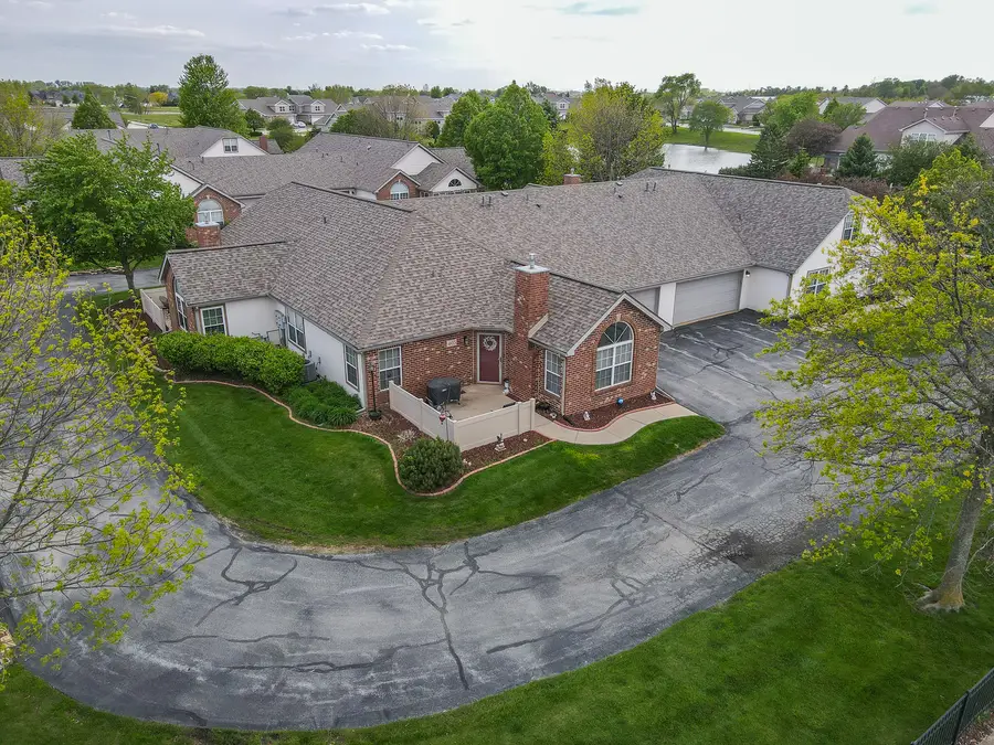 405 Stonegate Way #405, Manteno, IL 60950 - #2
