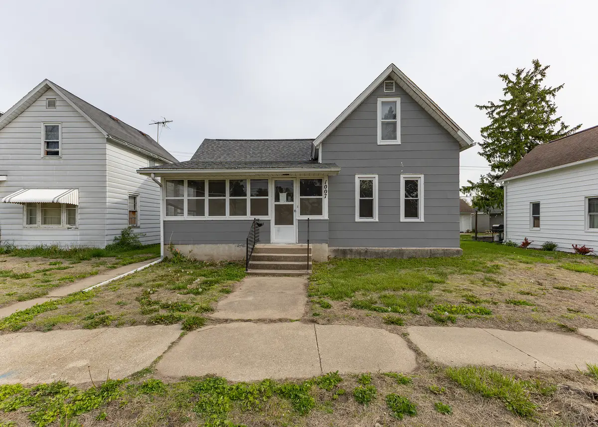 1007 16th Avenue, Fulton, IL 61252 - #1