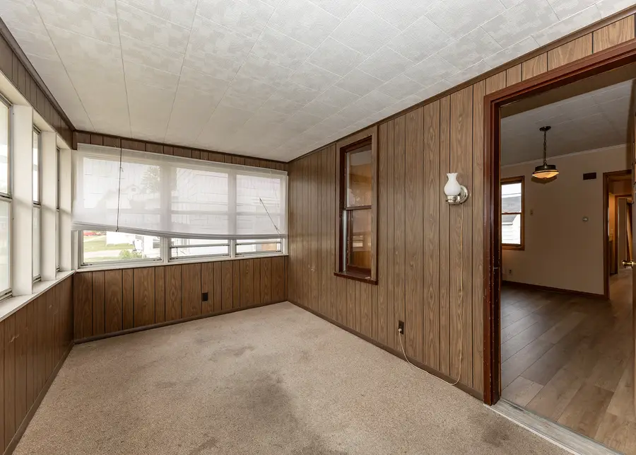 1007 16th Avenue, Fulton, IL 61252 - #3