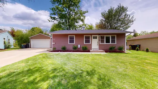 305 Cedar Court, Streamwood, IL 60107