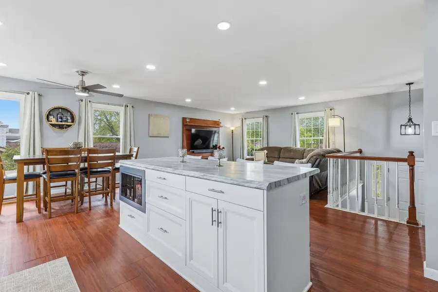 324 Byron Avenue, Bloomingdale, IL 60108 - #3