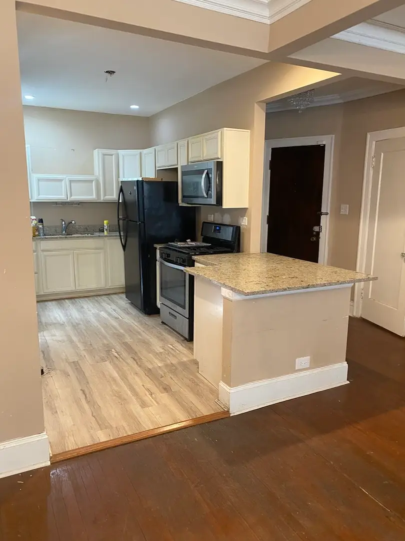 2215 E 70th Place #1E, Chicago, IL 60649 - #3
