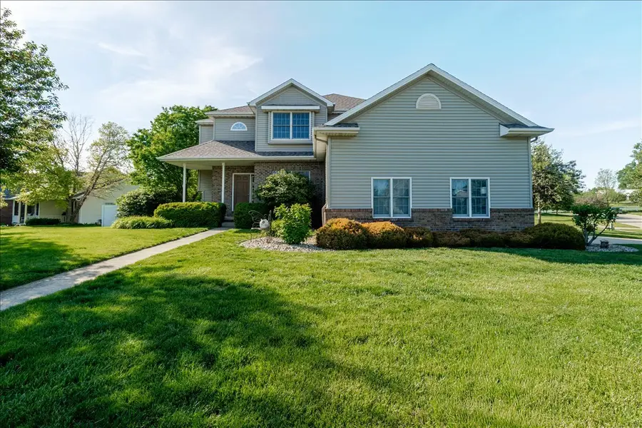 102 Meadowland Drive, Lexington, IL 61753 - #2