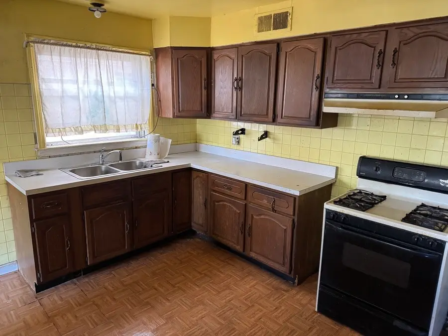 6541 N Hoyne Avenue #1S, Chicago, IL 60645 - #2