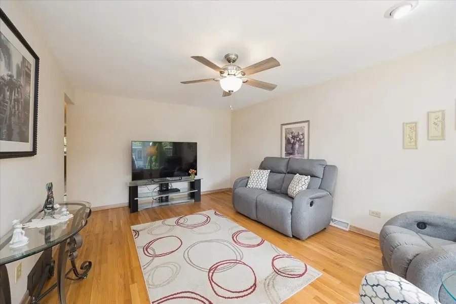 4116 Raymond Avenue, Brookfield, IL 60513 - #3