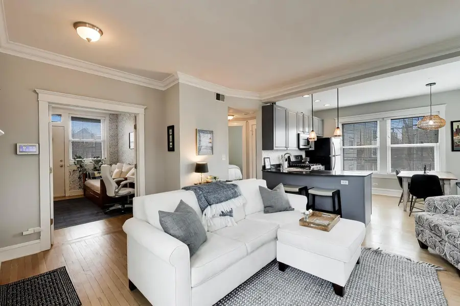 3351 N Clifton Avenue #2E, Chicago, IL 60657 - #3