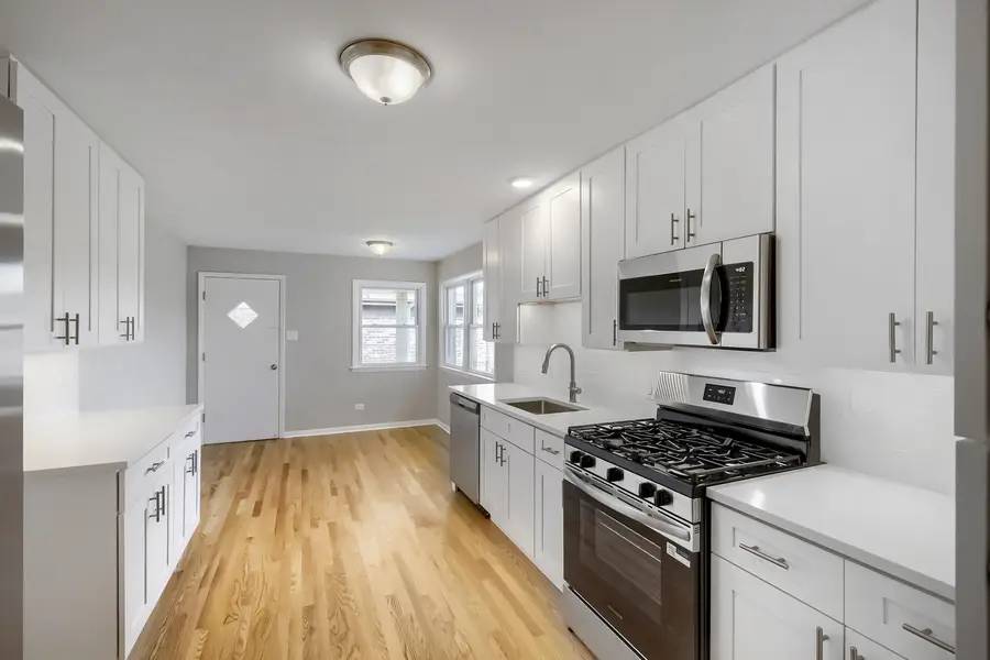 1305 E Ardyce Lane, Mount Prospect, IL 60056 - #2