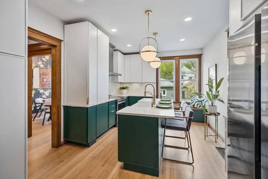 1502 W Edgewater Avenue, Chicago, IL 60660 - #2
