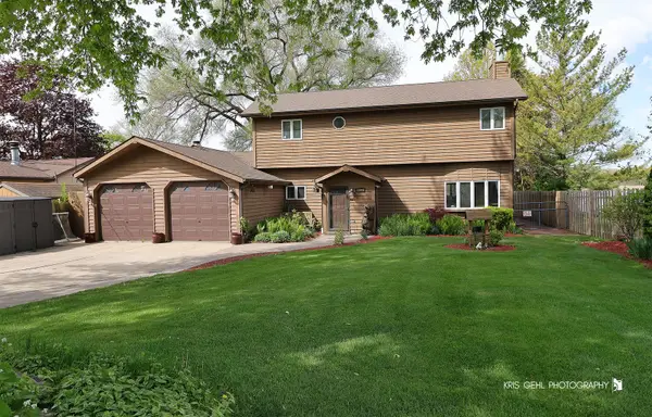 35098 N Edgewater Lane, Ingleside, IL 60041