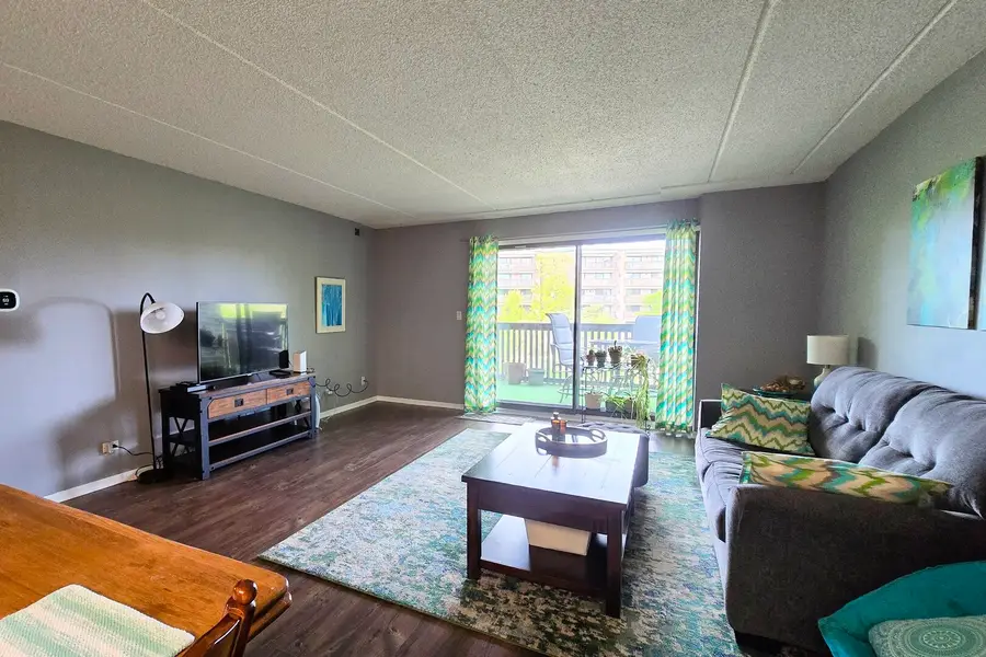 917 Vose Drive #411, Gurnee, IL 60031 - #3