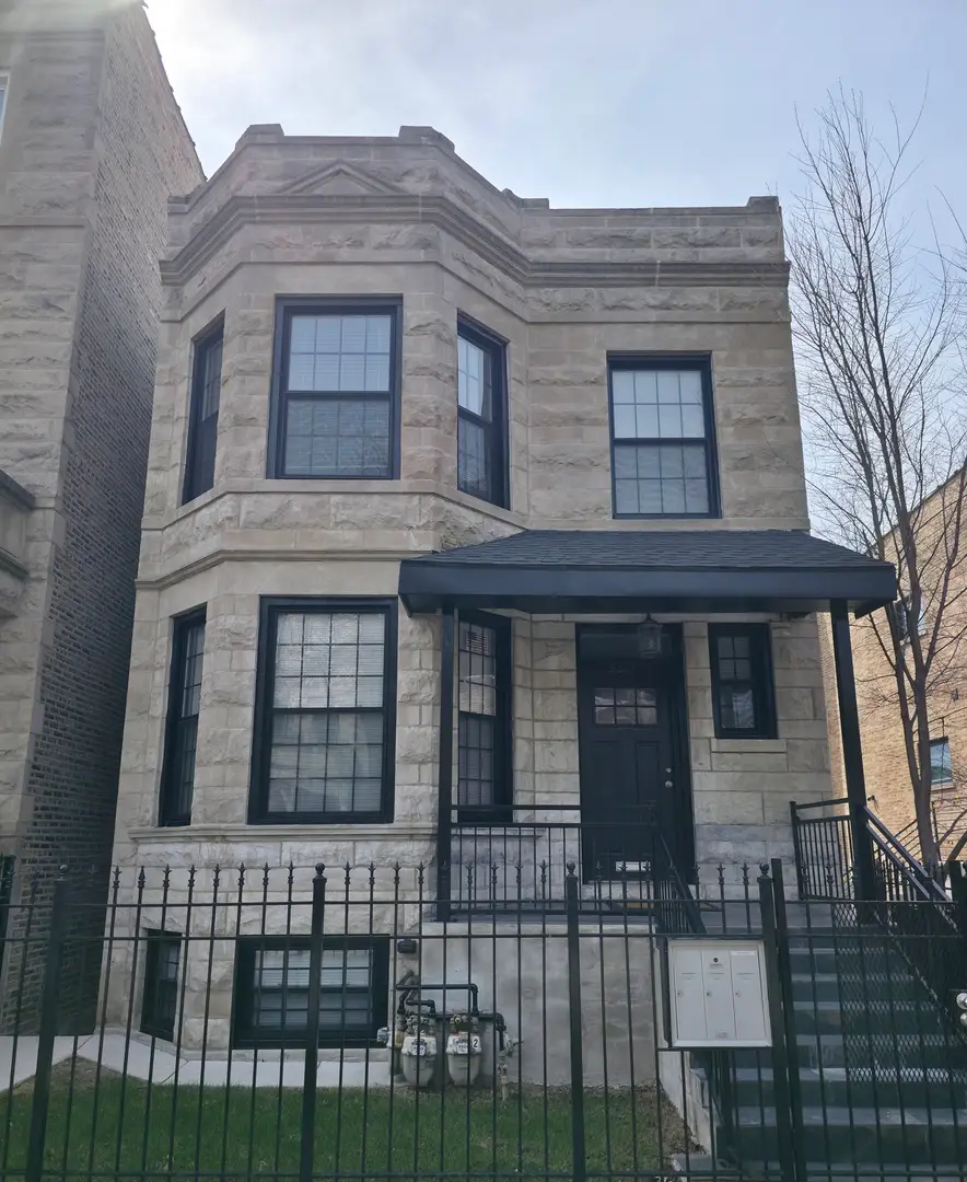 3251 W Evergreen Avenue, Chicago, IL 60651 - #1