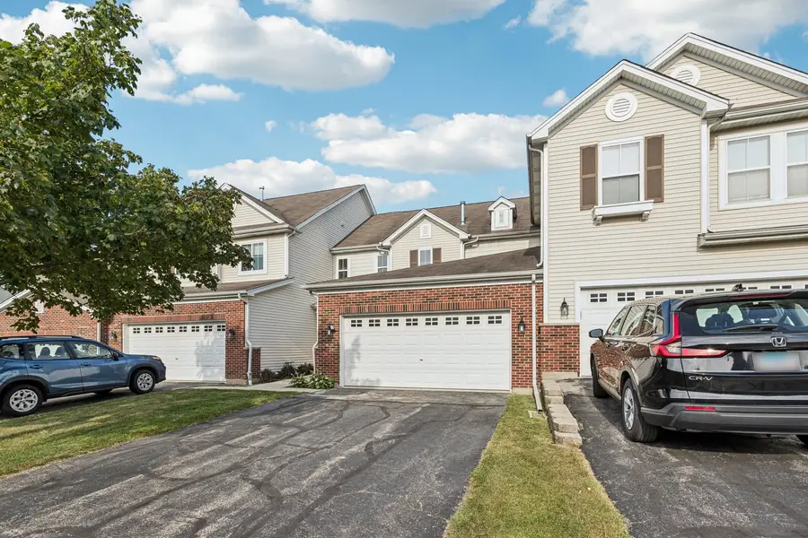 1555 Isle Royal Circle, Crystal Lake, IL 60014 - #2