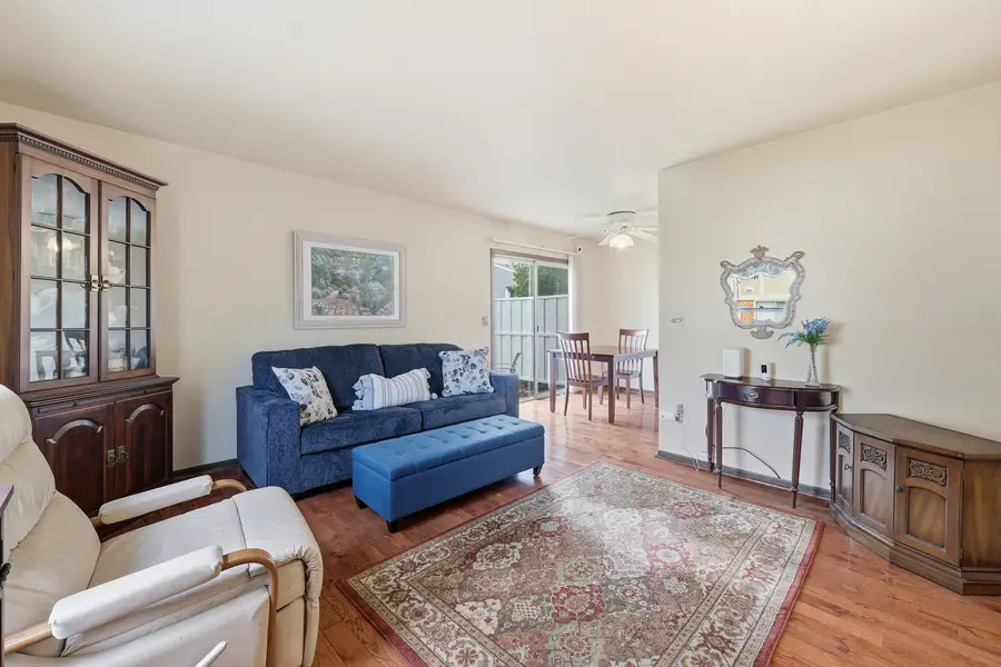 242 Nantucket Harbor #1802, Schaumburg, IL 60193 - #3