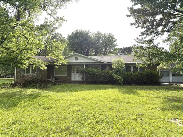 3917 Country Club Road, Carbondale, IL 62901
