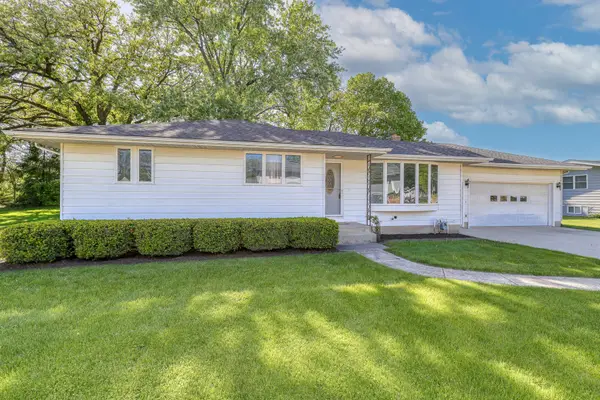 402 N First Street, Elburn, IL 60119