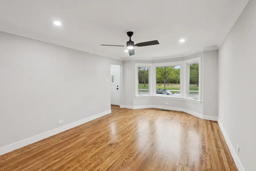 3737 N Cumberland Avenue, Chicago, IL 60634 - #2