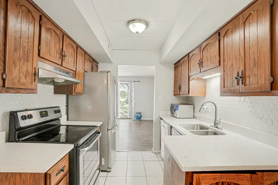2807 Glenwood Lansing Road #112, Lynwood, IL 60411 - #3