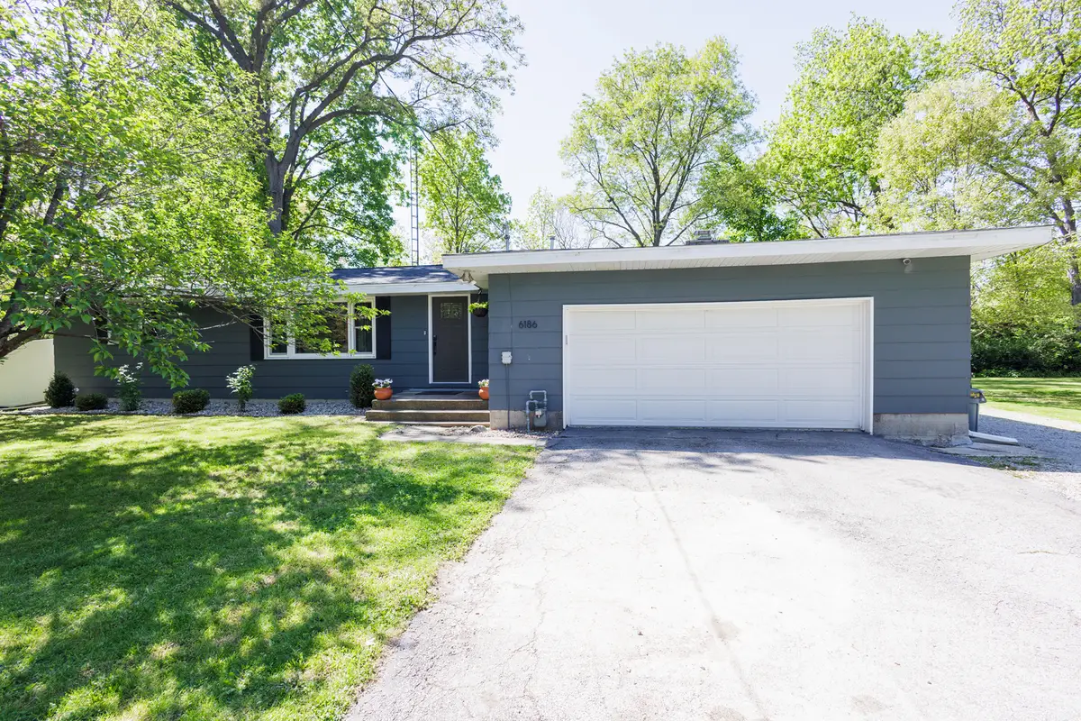 6186 E 260 S Road, Saint Anne, IL 60964 - #1