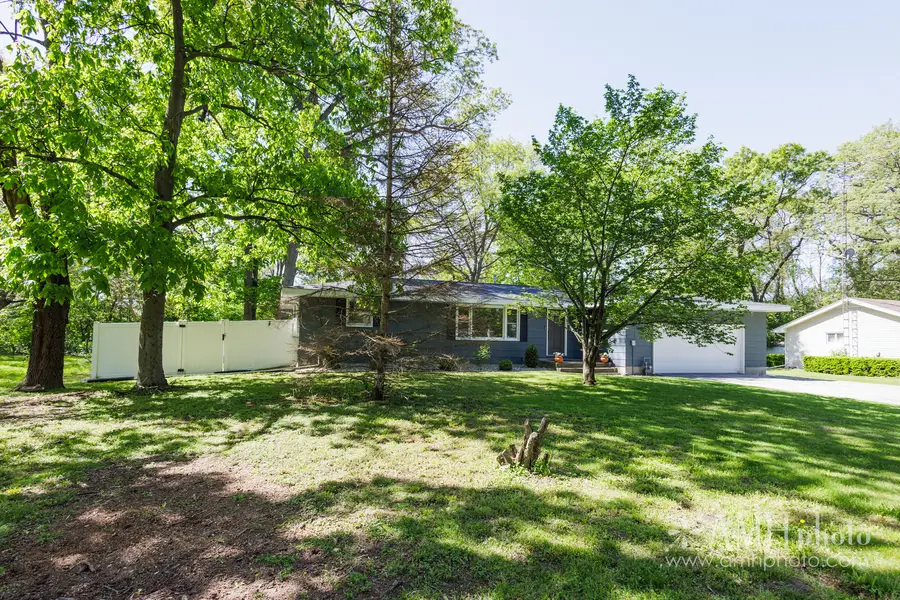 6186 E 260 S Road, Saint Anne, IL 60964 - #2