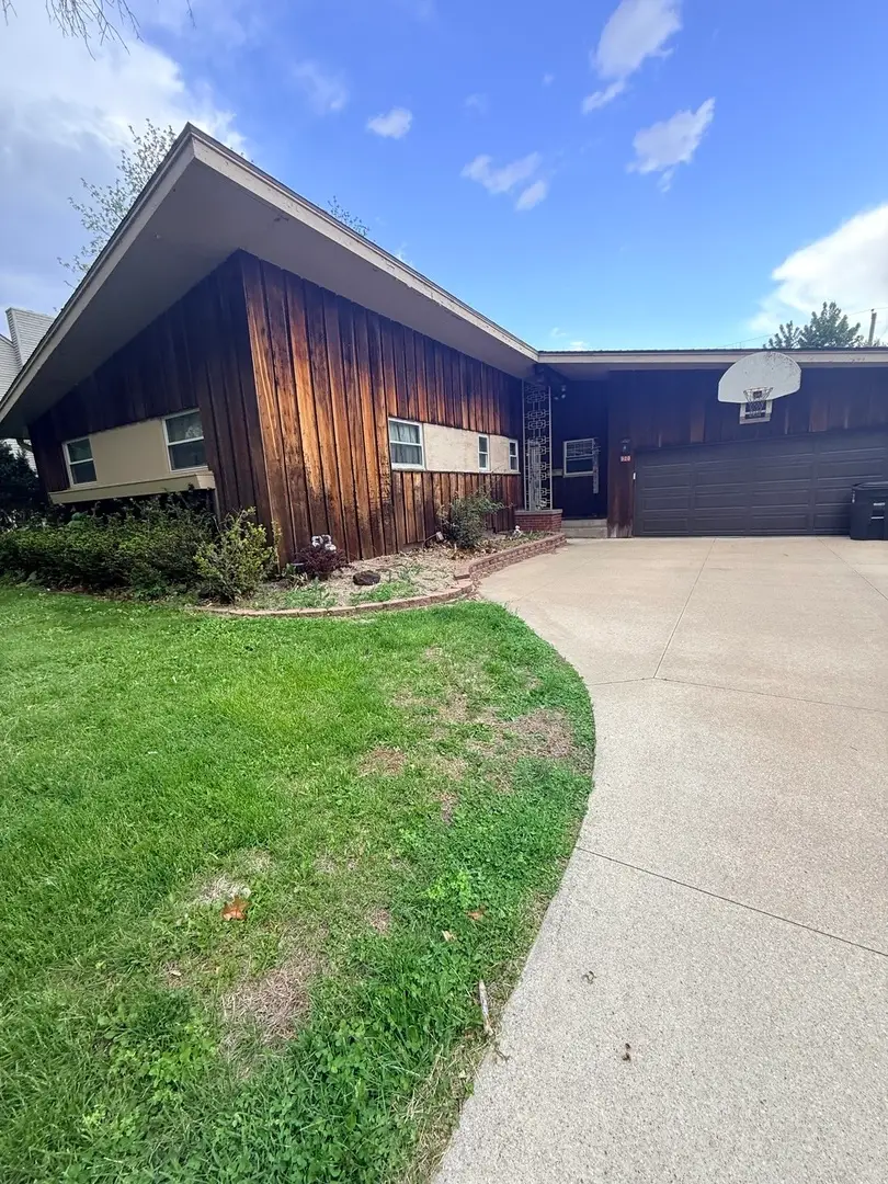 920 36th Street, Moline, IL 61265 - #1
