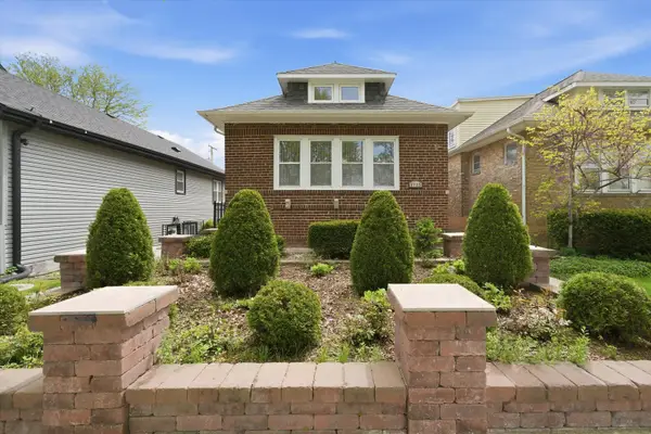 1715 Hartrey Avenue, Evanston, IL 60201