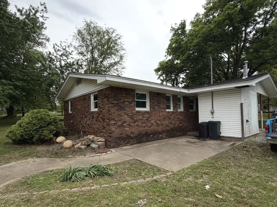 909 S Mckinley Street, Havana, IL 62644 - #3