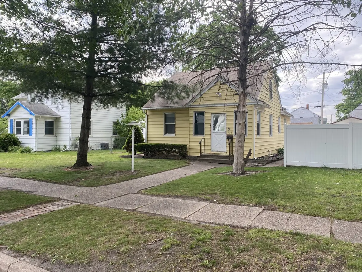 126 S Thornwood Avenue, Davenport, IA 52802 - #1