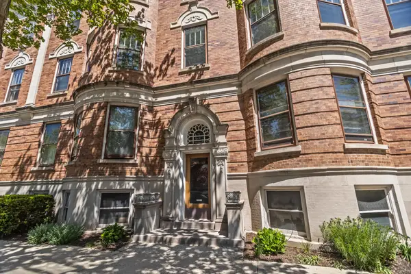 207 Hamilton Street #3, Evanston, IL 60202