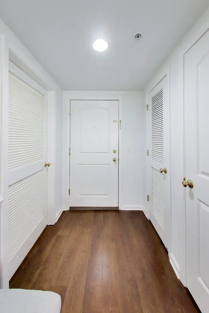 655 Perrie Drive #307, Elk Grove Village, IL 60007 - #2